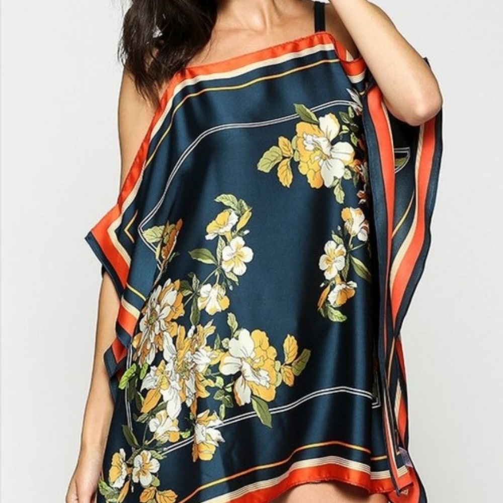 'Zoe' Tunic Top
